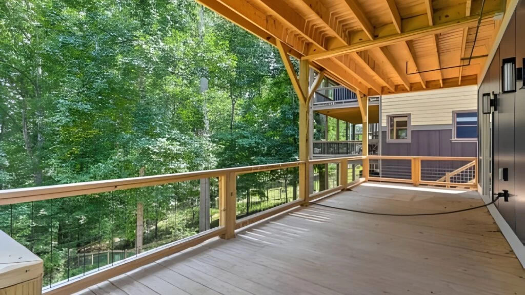 Deck & Patio